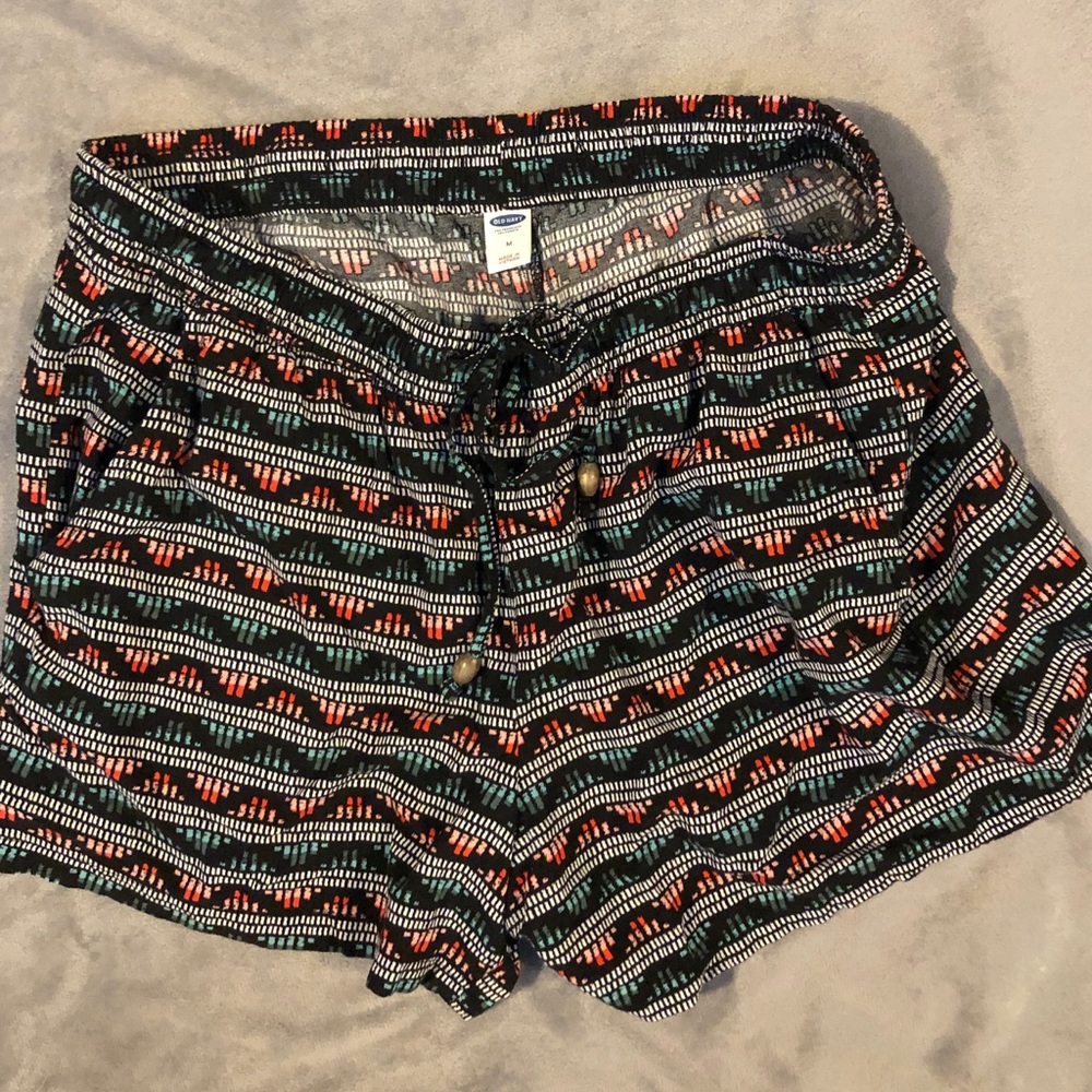 Old Navy stretchy Bo ho Shorts size M